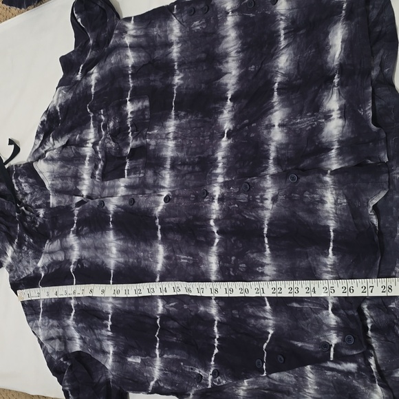 Fate Women’s Marble Tie Dye Boxy Long Sleeve Top Blue White Size Small - Picture 5 of 8